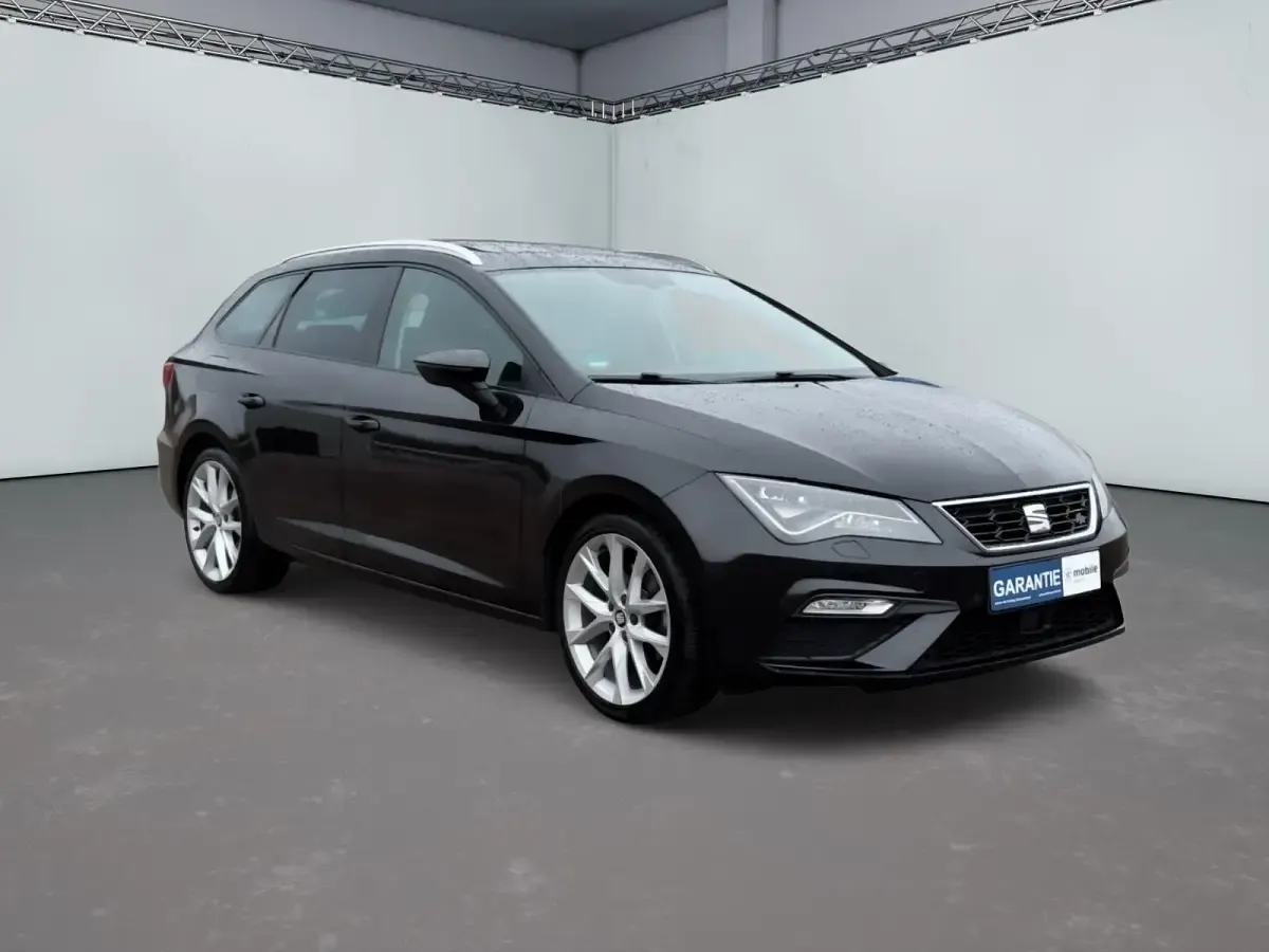 Second-hand Seat Leon ST FR 179 CP (131 kW) 2017 Negru Break
