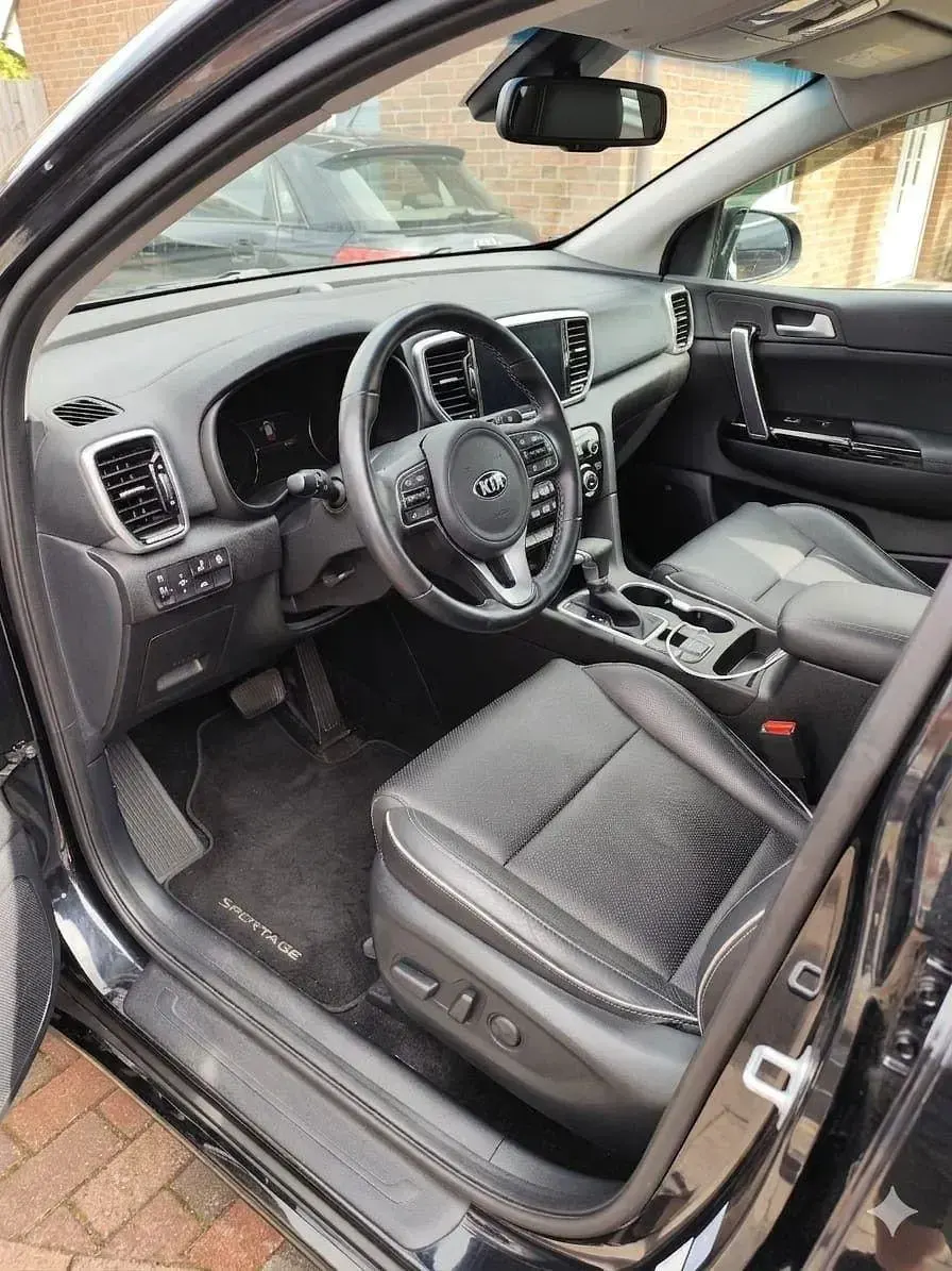 Gebraucht Kia Sportage 136 PS (100 kW) 2021 Schwarz SUV