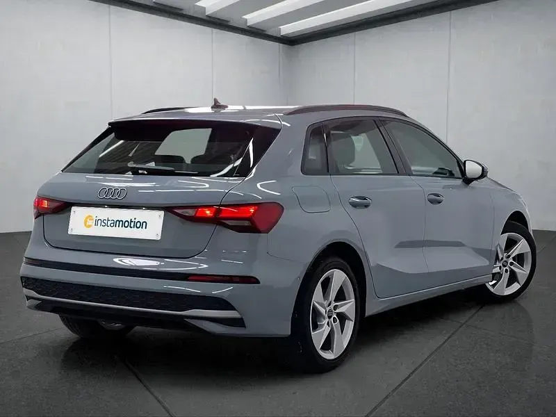 Gebraucht Audi A3 Sportback 150 PS (110 kW) 2024 Grau Kleinwagen
