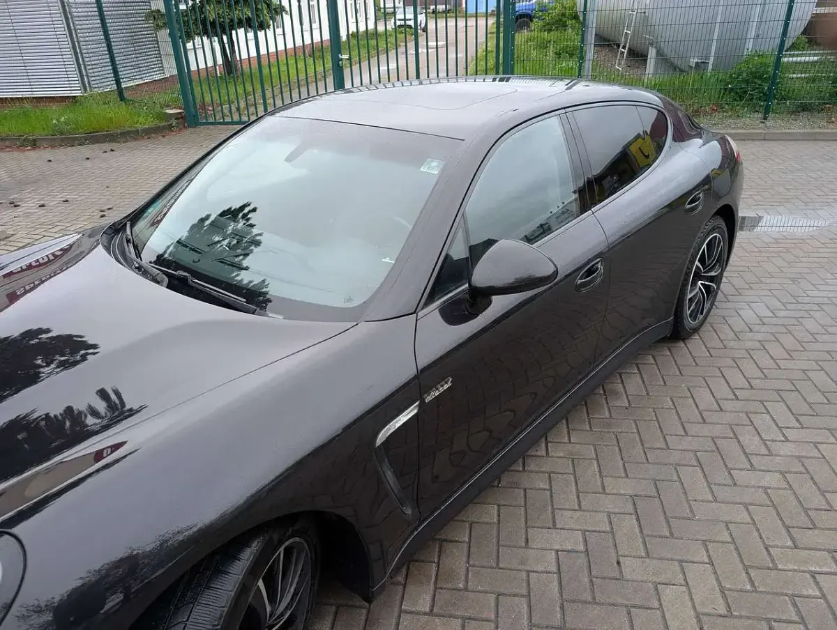 Gebraucht Porsche Panamera Diesel 250 PS (183 kW) 2012 Schwarz Kleinwagen