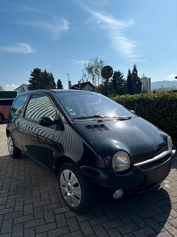Second-hand Renault Twingo 75 CP (55 kW) 2000 Negru Hatchback