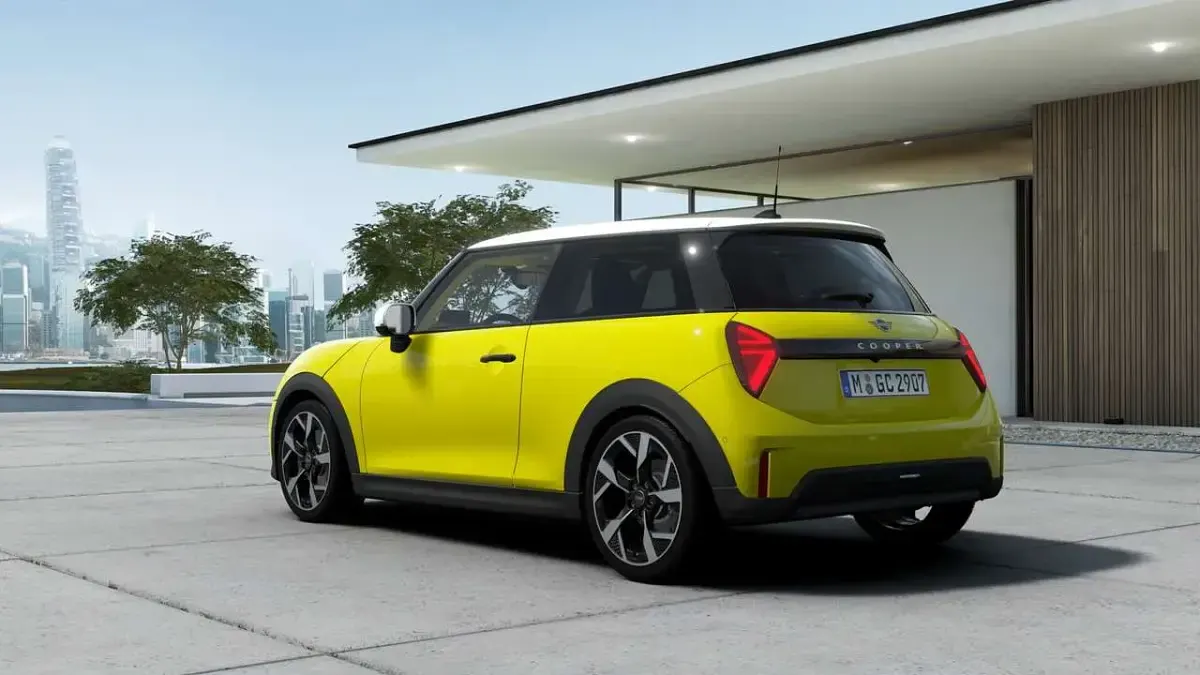 Gebraucht Mini Cooper S Classic 204 PS (150 kW) 2024 Gelb Kleinwagen