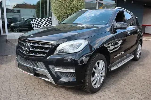 Gebraucht Mercedes ML350 306 PS (225 kW) 2013 Schwarz SUV