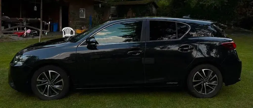 Gebraucht Lexus CT200h 136 PS (100 kW) 2018 Schwarz Limousine