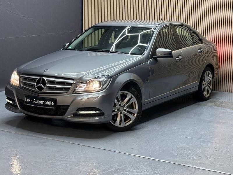 Gebraucht Mercedes C300 231 PS (169 kW) 2011 Silber Limousine