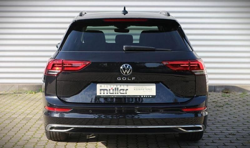Gebraucht VW Golf VIII Style 150 PS (110 kW) 2024 Schwarz Kombi