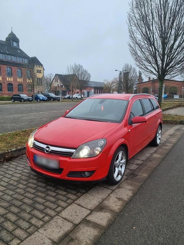 Rot Gebraucht 2005 Opel Astra Sport Kombi | 1.300 € (Fairer Preis) - Bild 1/4