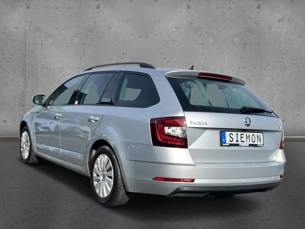 Gebraucht Skoda Octavia Ambition 150 PS (110 kW) 2019 Silber Kombi
