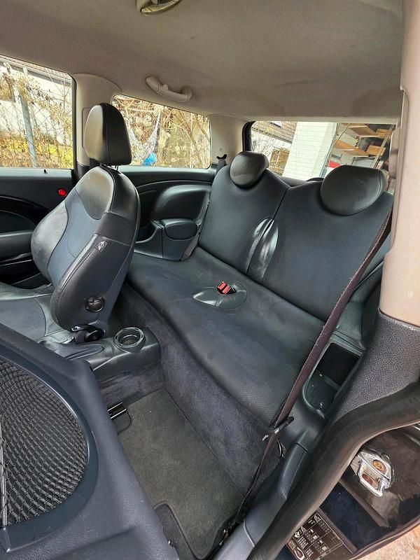 Gebraucht Mini Cooper 88 PS (64 kW) 2006 Schwarz Kleinwagen