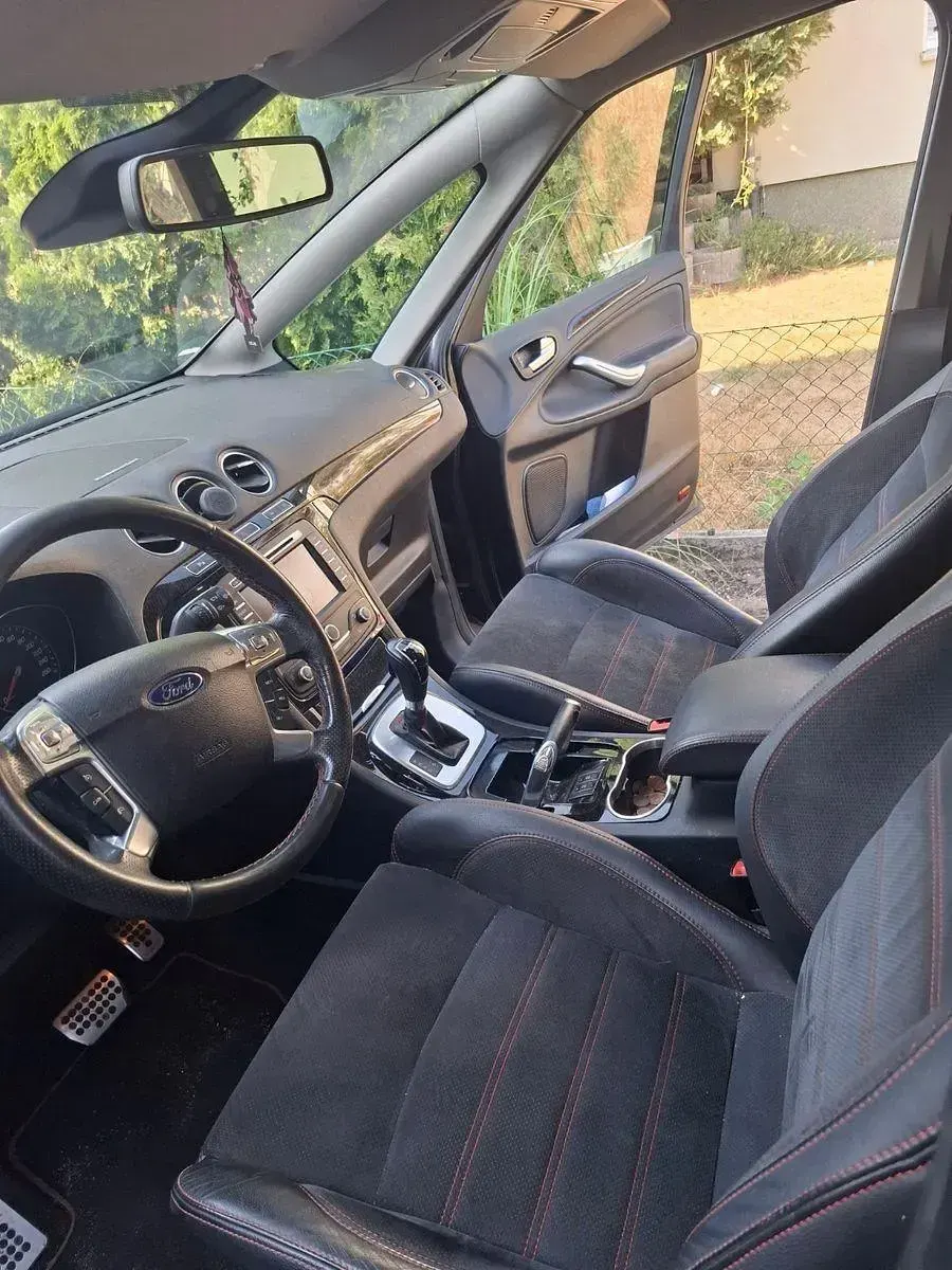 Gebraucht Ford S-MAX Titanium S 140 PS (102 kW) 2012 Schwarz Van / Kleinbus