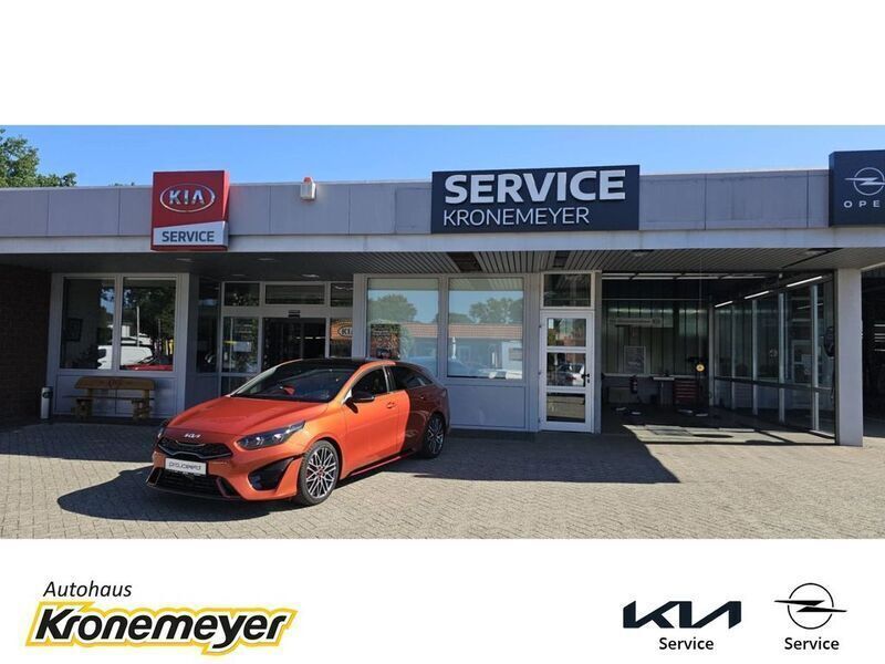 Rng) orange fusion met. (orange Gebraucht 2024 Kia ProCeed GT Kleinwagen | 28.990 € - Bild 1/2