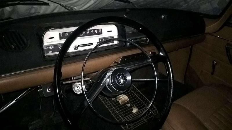 Gebraucht Peugeot 404 65 PS (47 kW) 1965 Schwarz Limousine