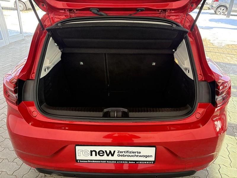 Gebraucht Renault Clio V Equilibre 67 PS (49 kW) 2023 Rot Limousine