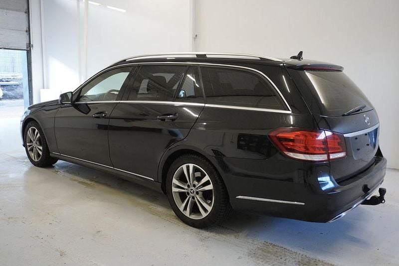 Gebraucht Mercedes E350 Avantgarde 252 PS (185 kW) 2013 Schwarz Limousine