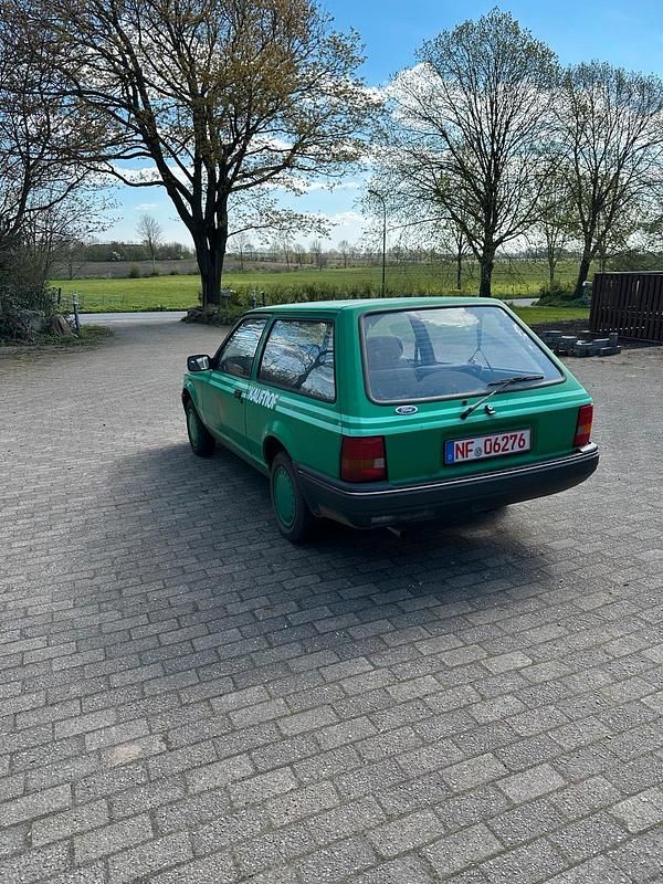 Second-hand Ford Escort 54 CP (39 kW) 1988 Verde Break