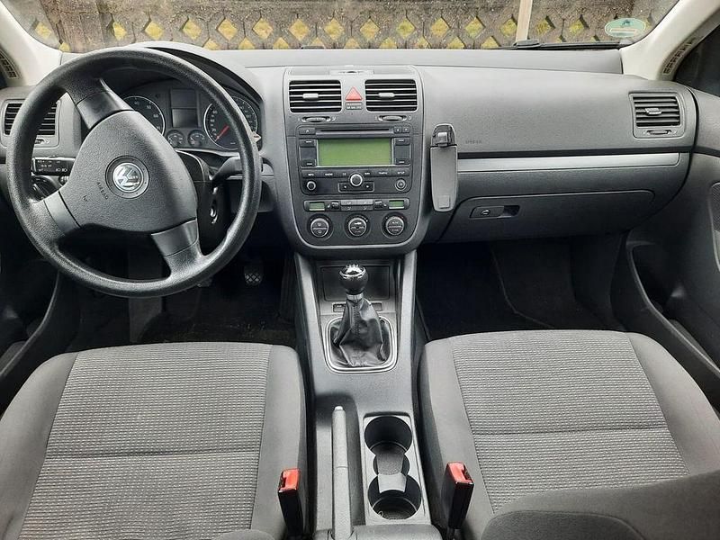 Gebraucht VW Jetta Comfortline 116 PS (85 kW) 2007 Blau Limousine