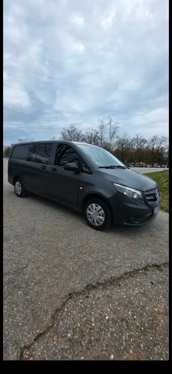 Gebraucht Mercedes Vito 136 PS (100 kW) 2015 Schwarz Van