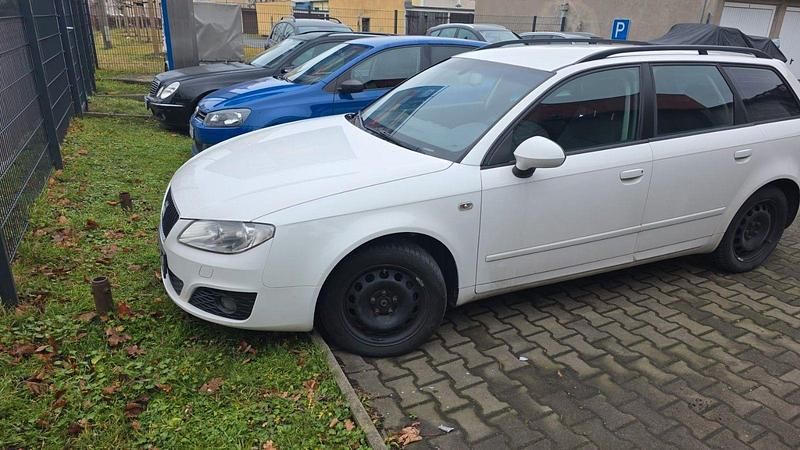 Gebraucht Seat Exeo Style 143 PS (105 kW) 2010 Weiß Kombi