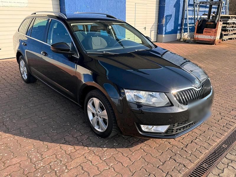 Gebraucht Skoda Octavia 150 PS (110 kW) 2016 Schwarz Kleinwagen