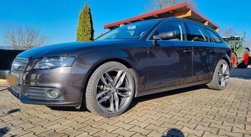 Gebraucht Audi A4 160 PS (117 kW) 2011 Grau Kombi
