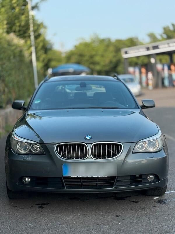 Grau Gebraucht 2005 BMW 530 Limousine | 4.300 € (Guter Preis) - Bild 1/4