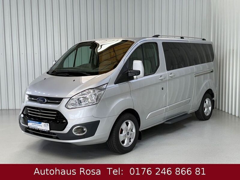 Silber Gebraucht 2018 Ford Tourneo Custom Titanium Van / Kleinbus | 25.950 € (Fairer Preis) - Bild 1/4