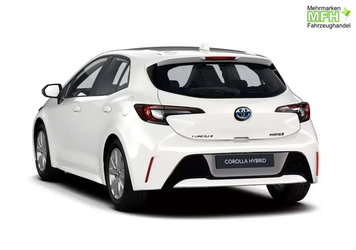 Neu Toyota Corolla Active 98 PS (72 kW) 2026 Super white Limousine