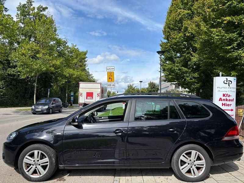 Gebraucht VW Golf VII Match 105 PS (77 kW) 2012 Schwarz Kombi