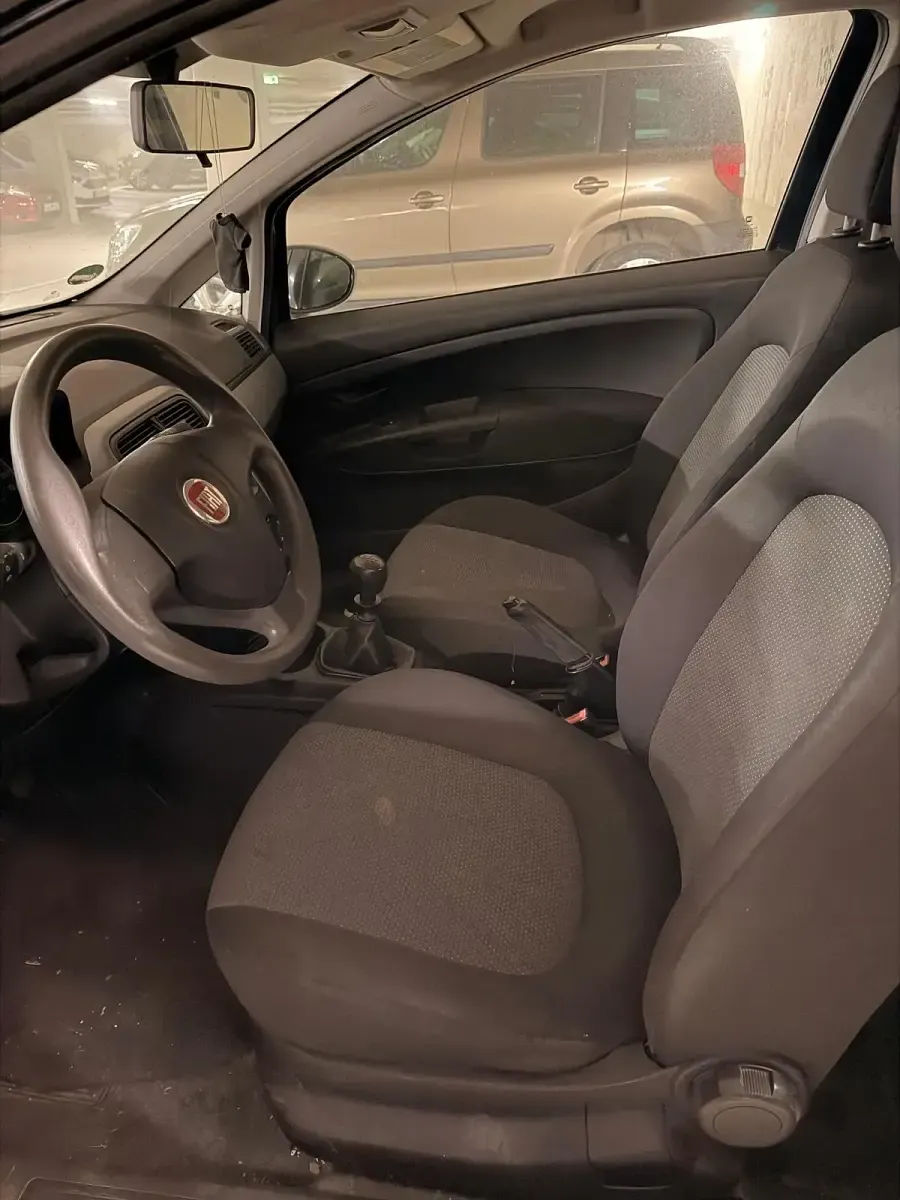 Gebraucht Fiat Punto 65 PS (47 kW) 2010 Schwarz Kleinwagen