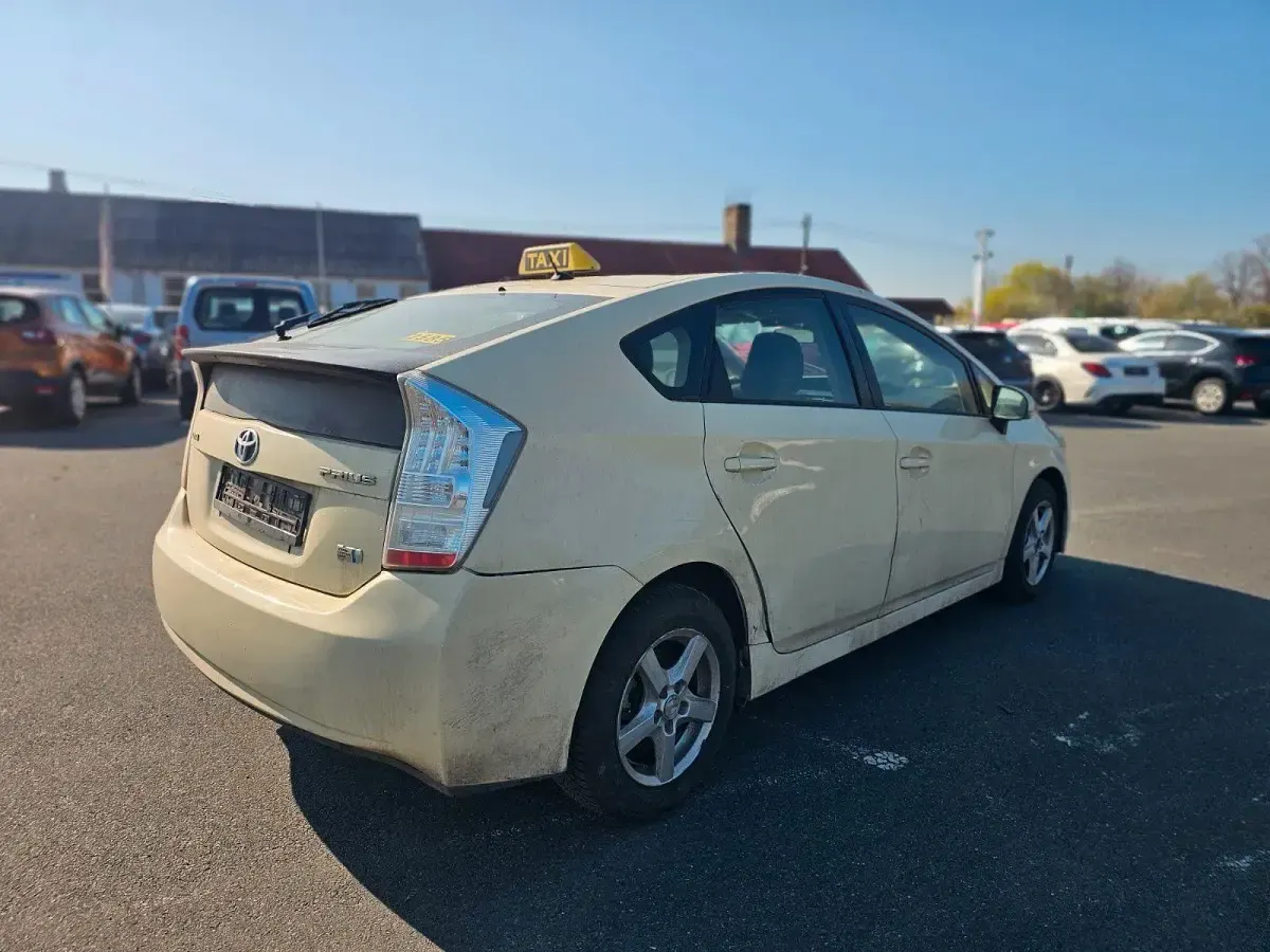 Gebraucht Toyota Prius Life 99 PS (72 kW) 2009 Weiß Kleinwagen