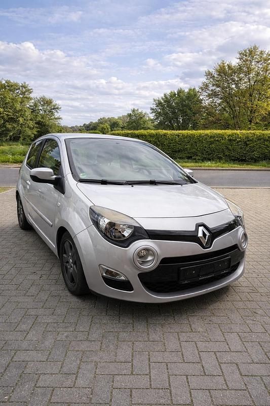 Gebraucht Renault Twingo 75 PS (55 kW) 2013 Silber Kleinwagen