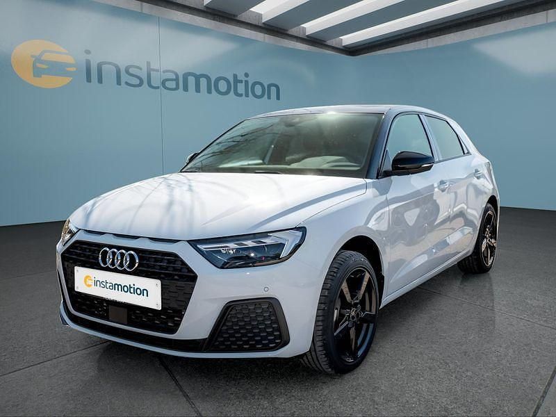 Weiß Gebraucht 2025 Audi A1 Sportback Kleinwagen | 23.499 € (Guter Preis) - Bild 1/4