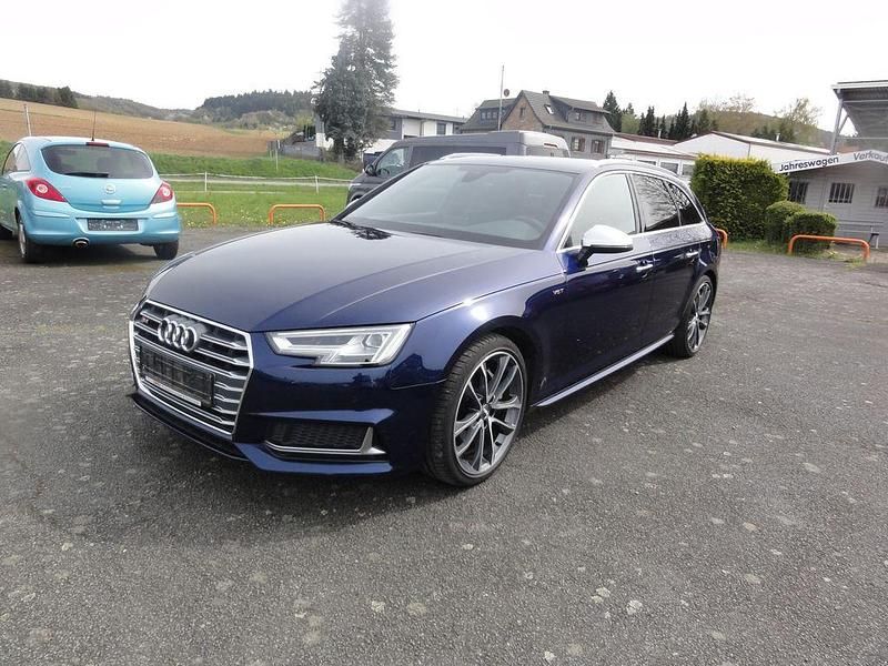 Gebraucht Audi S4 Sport 354 PS (260 kW) 2017 Blau Kombi