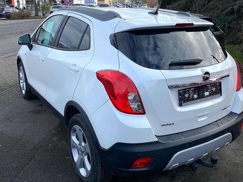 Gebraucht Opel Mokka Edition 140 PS (102 kW) 2014 Cremeweiss/snow flake white SUV