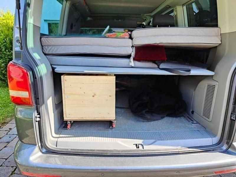 Gebraucht VW California Beach 140 PS (102 kW) 2012 Grau Van