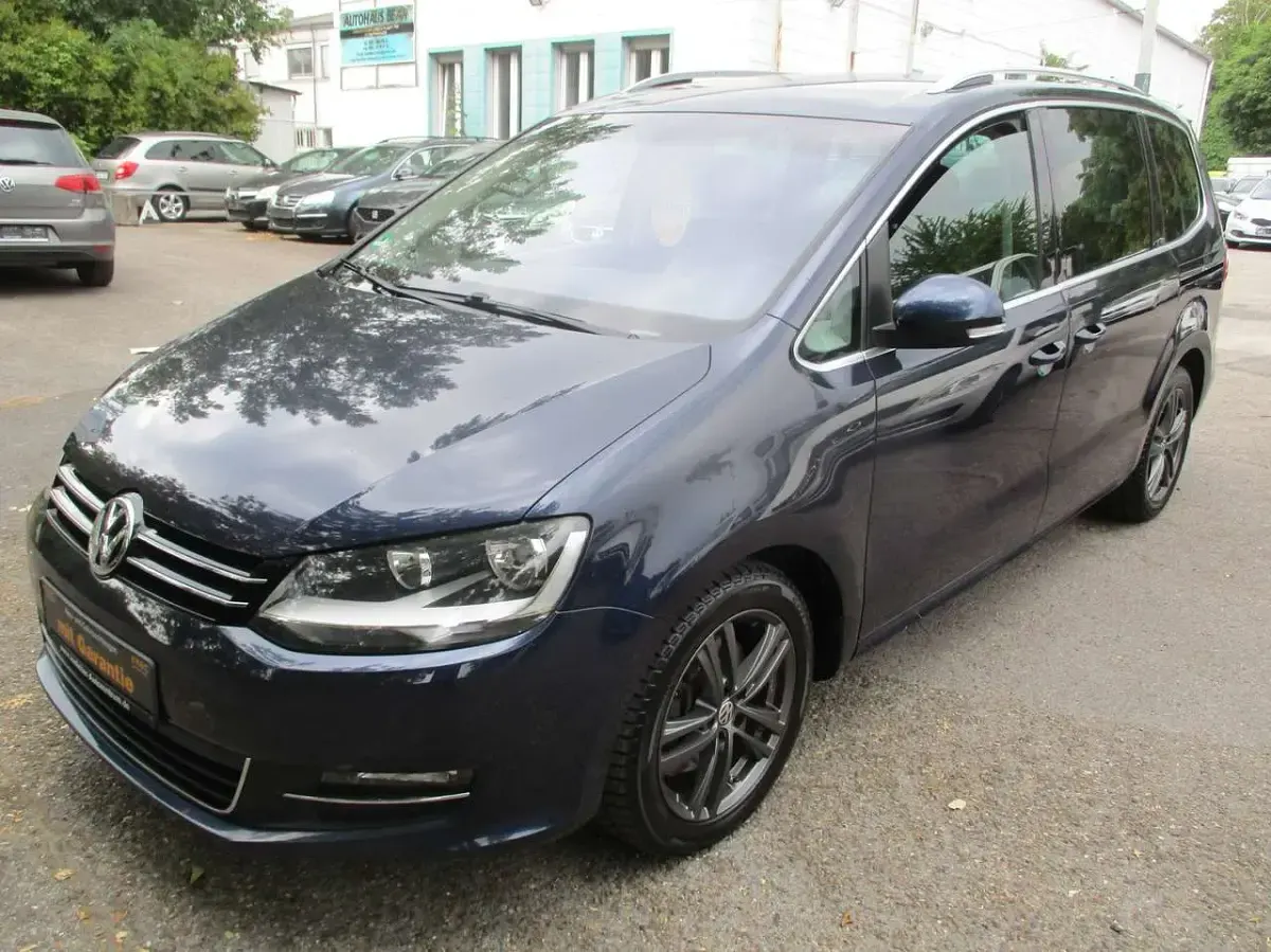 Gebraucht VW Sharan Highline 140 PS (102 kW) 2015 Night blue metallic Van / Kleinbus