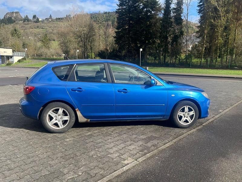 Gebraucht Mazda 3 84 PS (61 kW) 2005 Blau Limousine