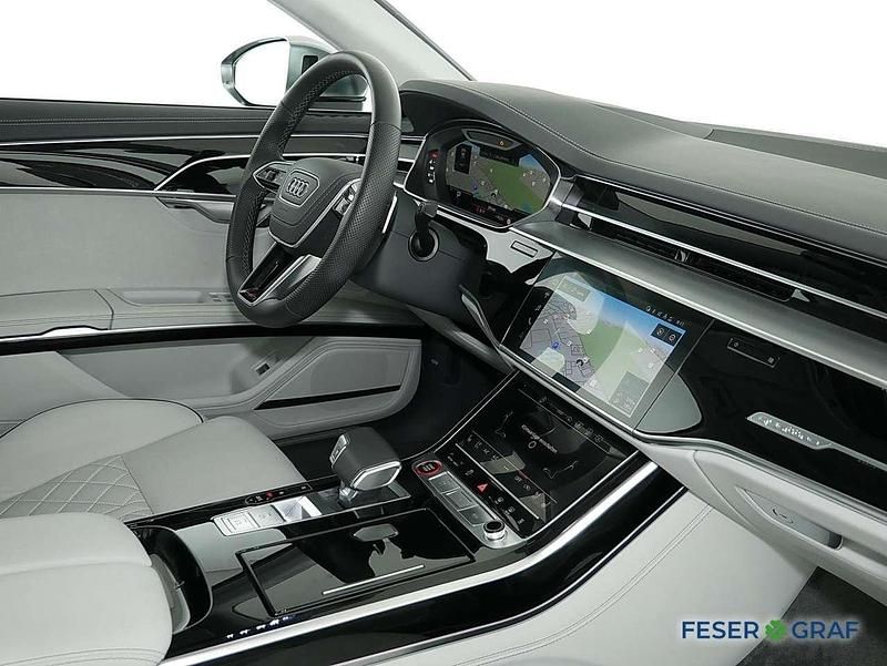 Gebraucht Audi S8 Ambiente 571 PS (419 kW) 2022 Mythosschwarz metallic Limousine