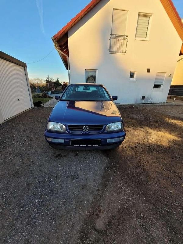 Gebraucht VW Golf III 60 PS (44 kW) 1997 Blau Limousine