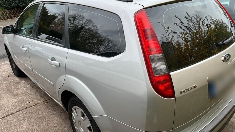 Second-hand Ford Focus 125 CP (91 kW) 2007 Gri Break