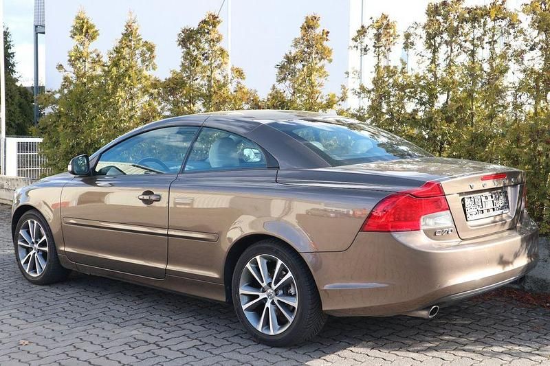 Gebraucht Volvo C70 230 PS (169 kW) 2012 Twilight bronze Cabrio