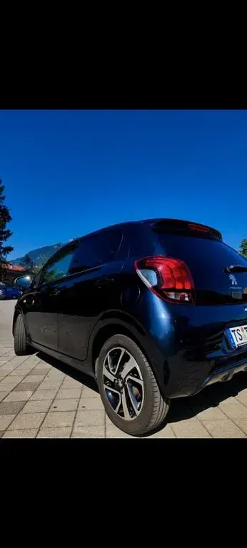 Gebraucht Peugeot 108 Active 82 PS (60 kW) 2014 Blau Limousine