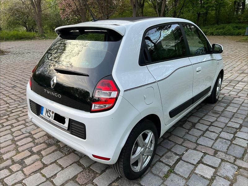 Second-hand Renault Twingo 71 CP (52 kW) 2017 Alb Hatchback