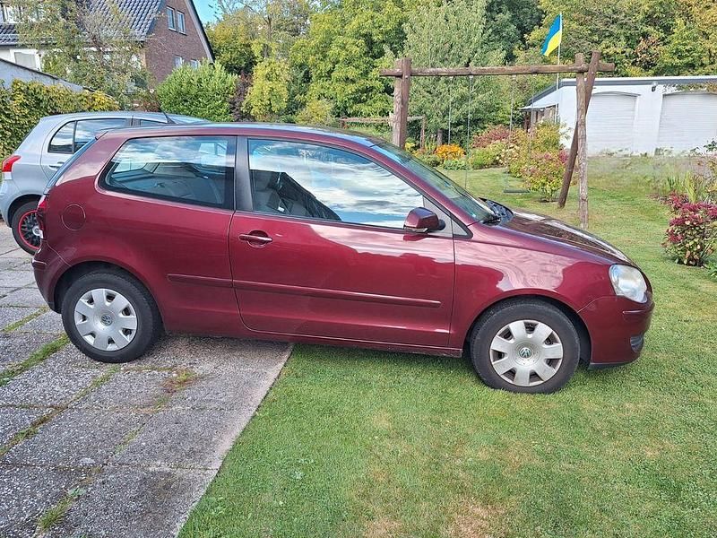 Gebraucht VW Polo 60 PS (44 kW) 2008 Rot Limousine