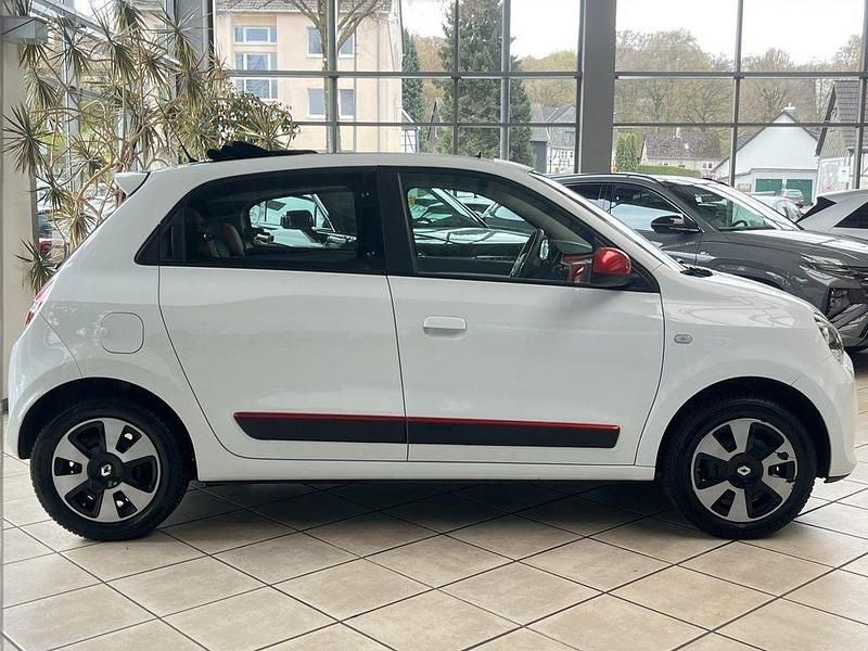 Gebraucht Renault Twingo Liberty 69 PS (50 kW) 2017 Weiß Kleinwagen