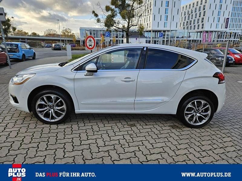 Gebraucht Citroën DS4 Chic 114 PS (83 kW) 2014 Weiß Kleinwagen