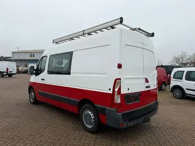 Używany Renault Master 150 KM (110 kW) 2014 Czerwony Van