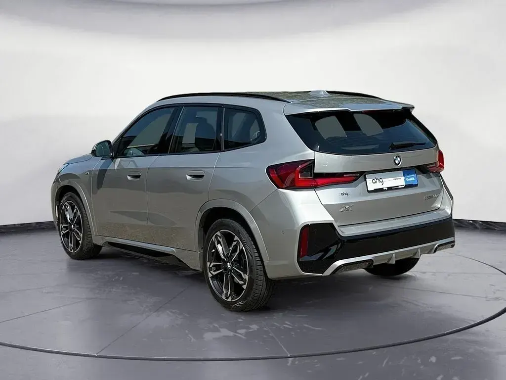 Gebraucht BMW X1 M Sport 163 PS (119 kW) 2025 Silber SUV