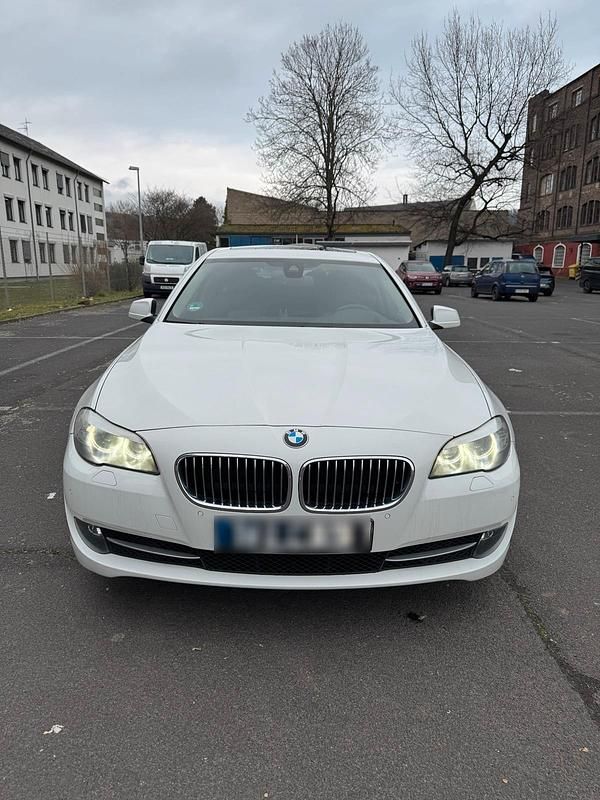 Gebraucht BMW 520 184 PS (135 kW) 2013 Weiß Kombi