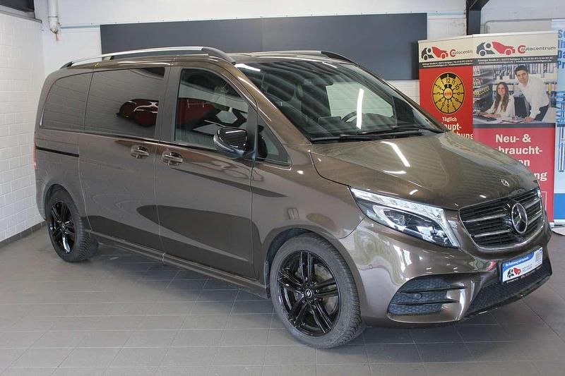 Gebraucht Mercedes V250 AMG line 190 PS (139 kW) 2018 Dolomitbraun metallic Van / Kleinbus